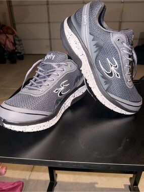 GDEFY mighty walk athletic shoes